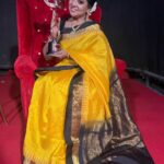 Rupa Sri Instagram - Hello All, I won “The Best Mother” category for BarathiKannamma of the year 2023 in 8th Vijay Television Awards!❤️Without all the love and support from all you it couldn’t be possible! Thank You @praveen.bennett & @vijaytelevision @globalvillagers producer @Venkatesh Sir @kriskuty @balachandran_ratnavel @pradeepmilroy for this incredible honor! I’m so so grateful ♥️🥰 I Love Y’all♥️😘 #barathikannamma #soundarya #rupasree