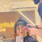 Saba Khan Instagram - “A woman who cuts her hair is about to change her life.. loveee yourself ❤️