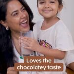 Sameera Reddy Instagram - Nowadays all these “health powders” are full of sugar, junk, preservatives and chemicals. 😱 BUT! Not Little Joys! @our.littlejoys Nutrimix milk mix has ZERO white sugar and is sweetened with jaggery and dates! It’s also packed with ragi, bajra, dry fruits & oats. 🥛🌾 So I can continue giving Nyra the best ingredients in a yummy chocolatey shake. 🍫 We love Little Joys 🤎 #nutrimix #naturallysweetened #milkmix #ragiandbajra #sweetenedwithjaggery #littlejoys #ourlittlejoys #dryfruits #oats #ragi #bajra #chocolatemilk #nowhitesugar