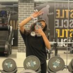 Samyuktha Hegde Instagram - Progress over perfection After tearing my ACL and not exercising for over 6 months, I have really missed being at the gym My self esteem has been on an all time low since my surgery and to add to that most people I meet tell me how SKINNY I’ve become (it feels really bad, that fat people don’t like being called fat though but skinny people have no feelings) I started training on the 6th feb and just two weeks of consistent training has boosted my self confidence, improved my food and water intake, stopped craving late night junk and also bettered my sleep cycles. Body positivity should speak more about bettering health and muscle strength instead of telling people it’s okay to be the way you are cause ITS NOT. Being fat and being thin both are unhealthy in their own ways but that’s okay cause you can start today and change that fact about yourself. Love yourself, treat yourself well, be kind to yourself and others but don’t forget the one thing you life with your whole life is your body, so take good care of it! #recovery #bodypositivity #healthiseverything #trainandgain