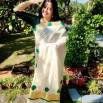 Samyuktha Varma Instagram - Welcome mango season🥭 my 'പച്ചമാങ്ങാ' mund. Thanku asha chechi😘@ramachandranasha @ashas_mural