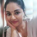 Sanam Shetty Instagram - No party for me 😏 What about you? #sleepysaturday #goodnight 💤
