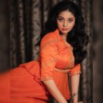 Sanam Shetty Instagram - Some tang and sweet to beat the summer heat 🧡 . . . Tangerine peplum set by @vibhafashionhouse Photography @shots_by_ad MUH @makeupbyjenitabhaskar #tangytuesday #trending #shadesoforange #indowestern #peplum #sanam #sanamshetty