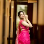 Sanam Shetty Instagram - Have a cool weekend ya'll🌷 . . . Outfit & Styling @ivalinmabia Photography @camerasenthil Organised by @rrajeshananda MUH @pavihairandmakeup #latest #pinkathon #trending #lehengacholi #globaldesi #endofjanuary #sanam #sanamshetty