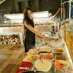 Sanam Shetty Instagram - En pinnadi epdi 'que'ue nikhadhu parthengala? 😜 That's #kabab-e-que..the latest rooftop restaurant in Hotel @grandresidence (Porur). I had the pleasure of checking out their fresh live grill counters and yummy buffet spread. Thanks for the warm hospitality 🌟 Mr. @deva_4041 @balaji_2888 @imvittal_k My own styling - Monotone black linen kurti with beige silk shawl & ofcourse jhumki. How's it? #grillbuffet #grandresidence #finedine #nightouts #coordset #linenstyle