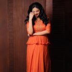 Sanam Shetty Instagram - Did you know it's Propose Day?🤔 Good luck ya'll..Tell me if you got a YES💗 . . . Outfit & Styling @vibhafashionhouse Photography @shots_by_ad MUH @makeupbyjenitabhaskar #happyproposeday 💖 #allaboutlove