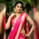 Sanam Shetty Instagram - Why think when it's pink?💖 . . . Outfit & Styling @ivalinmabia Photography @camerasenthil Organised by @rrajeshananda MUH @pavihairandmakeup #mondayvibes #pinkbrides #bridalfashion #sanam #sanamshetty