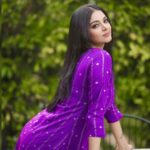 Sanam Shetty Instagram - Stretch & bend..it's the weekend 💜 💜 💜 💜 💜 Latest collection of Casual straight fit co- ord set from @ival.amali Photography @adam_kae Edit @arvinthiyer MUH @monz_makeover Venue @darzaluxuryresorts #saturdazed #indowestern #kurtacoordset #prettypurple #casualstyles #workwear