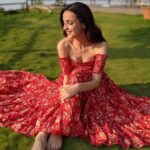 Sanaya Irani Instagram - Feeling INC(RED)IBLE. 😄😄