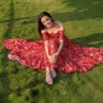 Sanaya Irani Instagram - Feeling INC(RED)IBLE. 😄😄