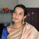 Sanchana Natarajan Instagram - இமை போல நான் காக்க கனவாய் நீ மாறிடு🤍