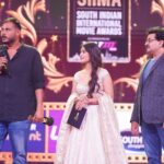 Sanchita Shetty Instagram - Candid moments ❤️ Event : @siimawards Photography : @pradeepmachar Costume : @reshmakunhi Makeup & Hair style : @poojaamarr_official #siima #siimaawards #siima2022 #siimainbengaluru #sanchita #sanchitashetty #spreadlovepositivity ❤️