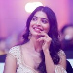 Sanchita Shetty Instagram - Candid moments ❤️ Event : @siimawards Photography : @pradeepmachar Costume : @reshmakunhi Makeup & Hair style : @poojaamarr_official #siima #siimaawards #siima2022 #siimainbengaluru #sanchita #sanchitashetty #spreadlovepositivity ❤️