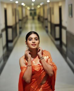 Sanchita Shetty Instagram - ❤️

PC : @travellingsouljour 📸 
Costume : @ajizz_fashion 

#sareelove #peace #joy #love #sanchita #sanchitashetty #spreadlovepositivity ❤️