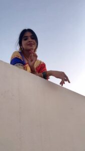 Sanchita Shetty Instagram - ❤️

Saree love ❤️💚💙
No filter 🤍
The IPhone clicks ❤️‍🔥
#saree #sareelove #sareelover #candid #nofilter #nofilterneeded #eveninglight #sunset #sunsetlover #sunsetphotography #peace #joy #love #sanchita #sanchitashetty #spreadlovepositivity ❤️