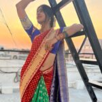 Sanchita Shetty Instagram - Saree love ❤️💚💙 No filter 🤍 The IPhone clicks ❤️‍🔥 #saree #sareelove #sareelover #candid #nofilter #nofilterneeded #eveninglight #sunset #sunsetlover #sunsetphotography #peace #joy #love #sanchita #sanchitashetty #spreadlovepositivity ❤️