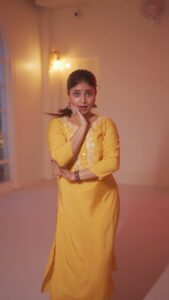 Sandipta Sen Instagram - Besh Mishti gaan ta ❤️

🎥@myself_suvam 
Light @imsayantanchakraborty 
Location: Rhythaim The Dance Lab
@avyaan_roy

#trending #trendingsong #trendingreels #instareels #feelkaroreelkaro #feelitreelit
