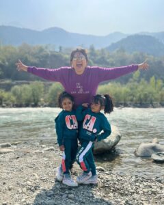 Sandra Thomas Instagram - In the banks of Liddar river 

Styled by @joe_elize_joy 

@tentgraam @tentgramtrips 

#familytrip #thankakolusu #supernaturalfamily #tourists #jammukashmir #traveltheworld #travelblogger #explore #naturelovers #gratitude #lifestyleblogger #toddlersofinstagram #india #travelling #photooftheday