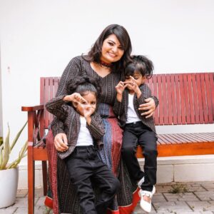 Sandra Thomas Instagram - ഞാനും എന്റെ തങ്കകൊലുസും 

📷: @camlens_photography 
Makeup: @zara___makeover 

#mother #love #influencer #family #motherhood #baby #mothersday #momlife #father #mama #kids #happy #instagood #life #daughter #mommy #babygirl #instagram #children #beautiful #parenting #motherlove #cute #photography #kerala #mum #photooftheday #playful #supernaturalfamily #thankakolusu