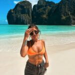 Sara Gurpal Instagram - #Sarakehndi beaches or mountains?