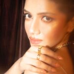 Sauraseni Maitra Instagram - 👑💫✨ Photographed by @saswata_raha Makeup by @sahababusona Styled by @stylebysumit Outfit by @nanditathirani Accessories by @houseofshikha