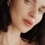 Scarlett Mellish Wilson Instagram - Valentine’s Day nearly here ! (Just saying 😜) So inlove with @ottomanhands Goddess collection ! I’m wearing the Medusa pendant necklace , the Goddess Demeter Coin stud earrings & the Artemis pendant necklace ! Link in bio 💫 Videography 🎥 by @corygoldbergphotography Skincare @alumiermduk @trinnylondon