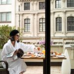 Scarlett Mellish Wilson Instagram - Living the suite life .. @fslondon .. 📸 @bylarys #luxurylifestyle #luxuryhotels #fourseasons #fourseasonsresort #fourseasonslondon #contentcreator #model #scarlettwilson London, United Kingdom