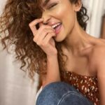 Seerat Kapoor Instagram - Hey sweetcheeks, Wisdom looks good on you! 😉💕