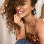 Seerat Kapoor Instagram - Hey sweetcheeks, Wisdom looks good on you! 😉💕