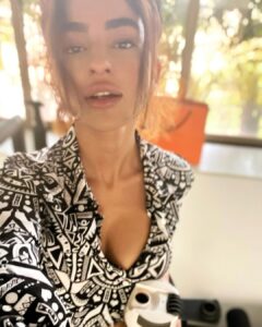 Seerat Kapoor Instagram - I hit the gym so I won’t have to hit you
💋