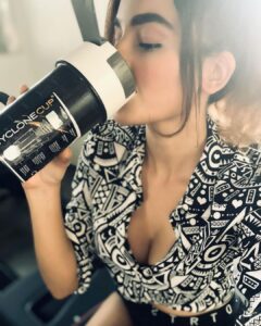 Seerat Kapoor Instagram - I hit the gym so I won’t have to hit you
💋