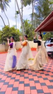 Shafna Instagram - 🌼❤️
@gops_gopikaanil 
@shafna.nizam 
.
VC- @sajinsajin_ 👽