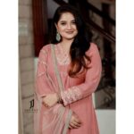 Shafna Instagram - Flaunting my pink A line suit embellished in crotio work with heavy ari worked dupatta by @jazaashdesignstudio ♥️ Makeup and hairstyling @makeoverbyhayahakeem_ ♥️ Pics captured @jaison_jac_photographer ♥️ Accessories @trinetra_collections ♥️
