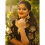 Shafna Instagram - Be your own princess!!! ✨ Jewellery @pureallure.in 💛 Costume @evanshi_designs by @reeja_thaha & @_anufathima__ ♥️ Clicked @aashiq.aashii @the.spark.stories ♥️
