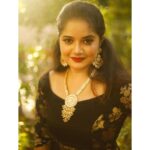 Shafna Instagram - Be your own princess!!! ✨ Jewellery @pureallure.in 💛 Costume @evanshi_designs by @reeja_thaha & @_anufathima__ ♥️ Clicked @aashiq.aashii @the.spark.stories ♥️