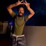 Shafna Instagram - Our New Year Eve went amazingly well!!!!! Hoping this year would go as good as this!!!! ✨♥️ Thankyou @aashiq.aashii for the capturing the video and for editing out my screams🤪 @sajinsajin_ @savio6611 @aashiq.aashii @vishnuar4911 @abhinanthad Missed the rest of our ppl!!!! #lights #crackers #laughter #fun #love #newyeareve #ourkindofparty #friends #cousins #celebrationsathomearethebest #welcomingnewyear #2023