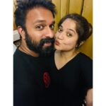 Shafna Instagram - Happy Valentines Day!!! ♥️👽 @sajinsajin_ #myvalentine #forever #beyou #bemine #loveisalwaysaround #findit #feelit #loveiswithinyou #spreadlove #lovebringshappiness #lovegiveshope #loveyourself