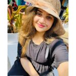 Shafna Instagram - The best version of you is in your hands!!!🤩 And they’re called Selfies!!🤪 Candids by @sajinsajin_ 👽 #travelphotography #timeofjoyandhappiness #lovetotravel #itcompletesme #goantime #goadays #loveandhappiness #moveyouforward #stayhappy #happyvibes