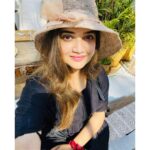 Shafna Instagram - The best version of you is in your hands!!!🤩 And they’re called Selfies!!🤪 Candids by @sajinsajin_ 👽 #travelphotography #timeofjoyandhappiness #lovetotravel #itcompletesme #goantime #goadays #loveandhappiness #moveyouforward #stayhappy #happyvibes
