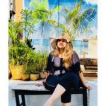 Shafna Instagram - The best version of you is in your hands!!!🤩 And they’re called Selfies!!🤪 Candids by @sajinsajin_ 👽 #travelphotography #timeofjoyandhappiness #lovetotravel #itcompletesme #goantime #goadays #loveandhappiness #moveyouforward #stayhappy #happyvibes