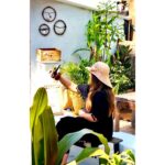 Shafna Instagram - The best version of you is in your hands!!!🤩 And they’re called Selfies!!🤪 Candids by @sajinsajin_ 👽 #travelphotography #timeofjoyandhappiness #lovetotravel #itcompletesme #goantime #goadays #loveandhappiness #moveyouforward #stayhappy #happyvibes