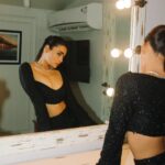 Shalini Pandey Instagram - Hello! 🖤