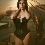 Shama Sikander Instagram - Haseen Dilruba... . . . #looks #diva #icon #blacklove #shadow #photoshootideas #shamasikander