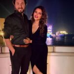 Shama Sikander Instagram - Merry Christmas to all of you from all of me and us….🎄🎅🎁😇😇😇 . . . #merrychristmas #newyear2023 #happiness #positivevibes #stylefashion #shamasikander #jamsham