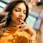 Shama Sikander Instagram - It’s cool to be kind 🥰 #tryit . . #shamasikander #love #light #bekind