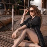 Shefali Jariwala Instagram - No #mondayblues ! #mondaymood . . . #mondayvibes #sunnyday #nomondayblues #ootd #beach #love #instapic #somewheresunny #somewhereitsalwayssummer