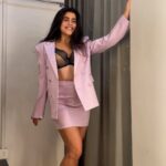 Shenaz Treasurywala Instagram - Do you think I should be their Bra Ambassador or Brand Ambassador? :) Beauty and Confidence begins underneath, under all your clothes! Right? ;) If you have an uncomfortable bra inside, your whole day sucks, right? Yet most of us don’t know our right Bra Size. And it keeps changing, depending on the time of the month. Please - If you are confident that you’re wearing the right size then this challenge is for you Take up the #BraFitChallenge and win a goodie bag! Visit a Triumph lingerie store and take the #BraFitChallenge on any of the upcoming weekends: #ItsPersonal #braessentials Mumbai, Maharashtra