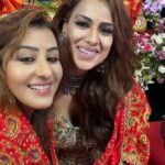 Shilpa Shinde Instagram - Happy Navratri to all❤🤗 We had a blast at the Garba night event of @falgunipathak12 ji😍 #navratrispecial #garbanight #shilpashinde #happynavratri #JhalakDikhhlaaJaa #jdj #jdj10 #blessed #grateful