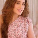 Shivangi Joshi Instagram - BLOOMing with Premium and Long Lasting Fragrances from Renee. @reneeofficial Go check it out on www.reneecosmetics.in Use code SHIVANGIJOSHI10 to get 10% off #ReneeEveryday #ReneeCosmetics #Bloom #Perfume #LongLastingPerfume #EDP #ad