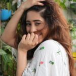 Shivangi Joshi Instagram – Worry less, smile more🤍